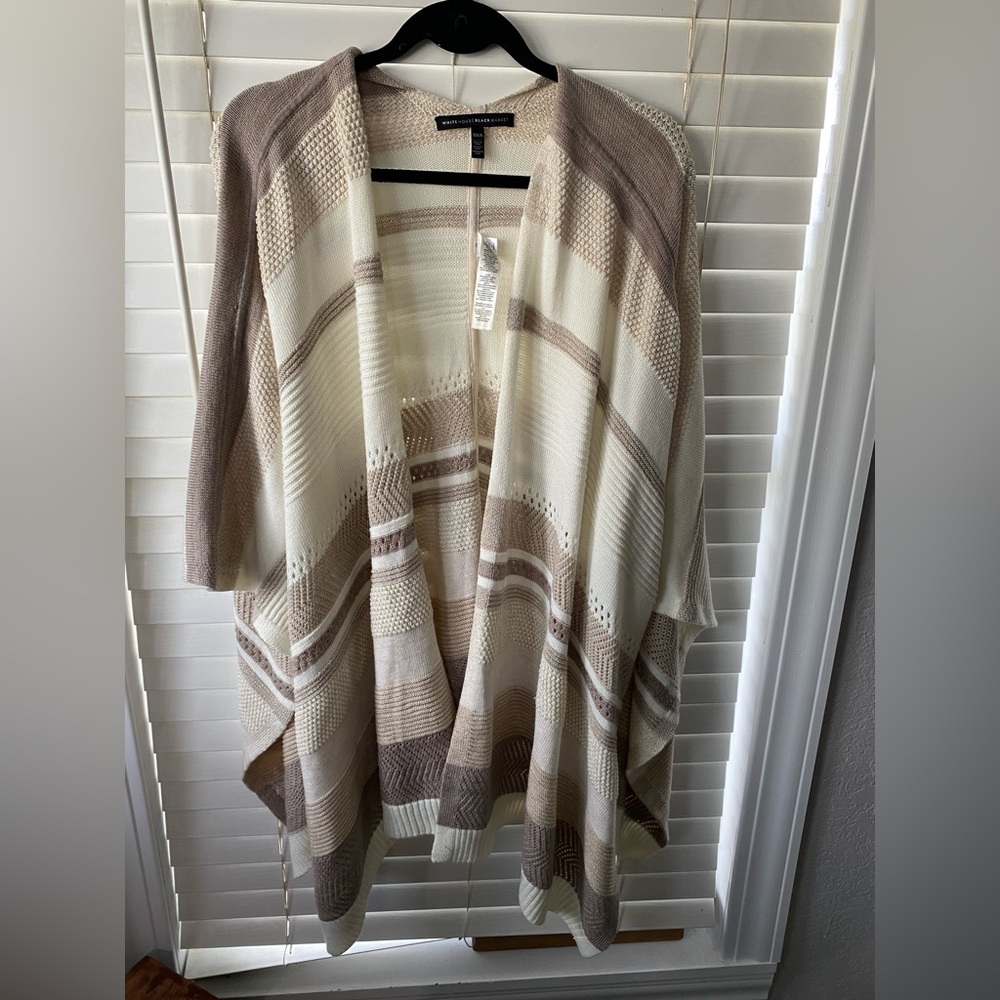 Accepting offers- White House Black Market Cream Knit wrap